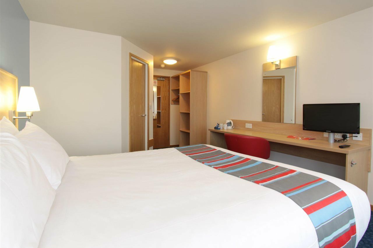 Travelodge Carlisle Todhills Bagian luar foto